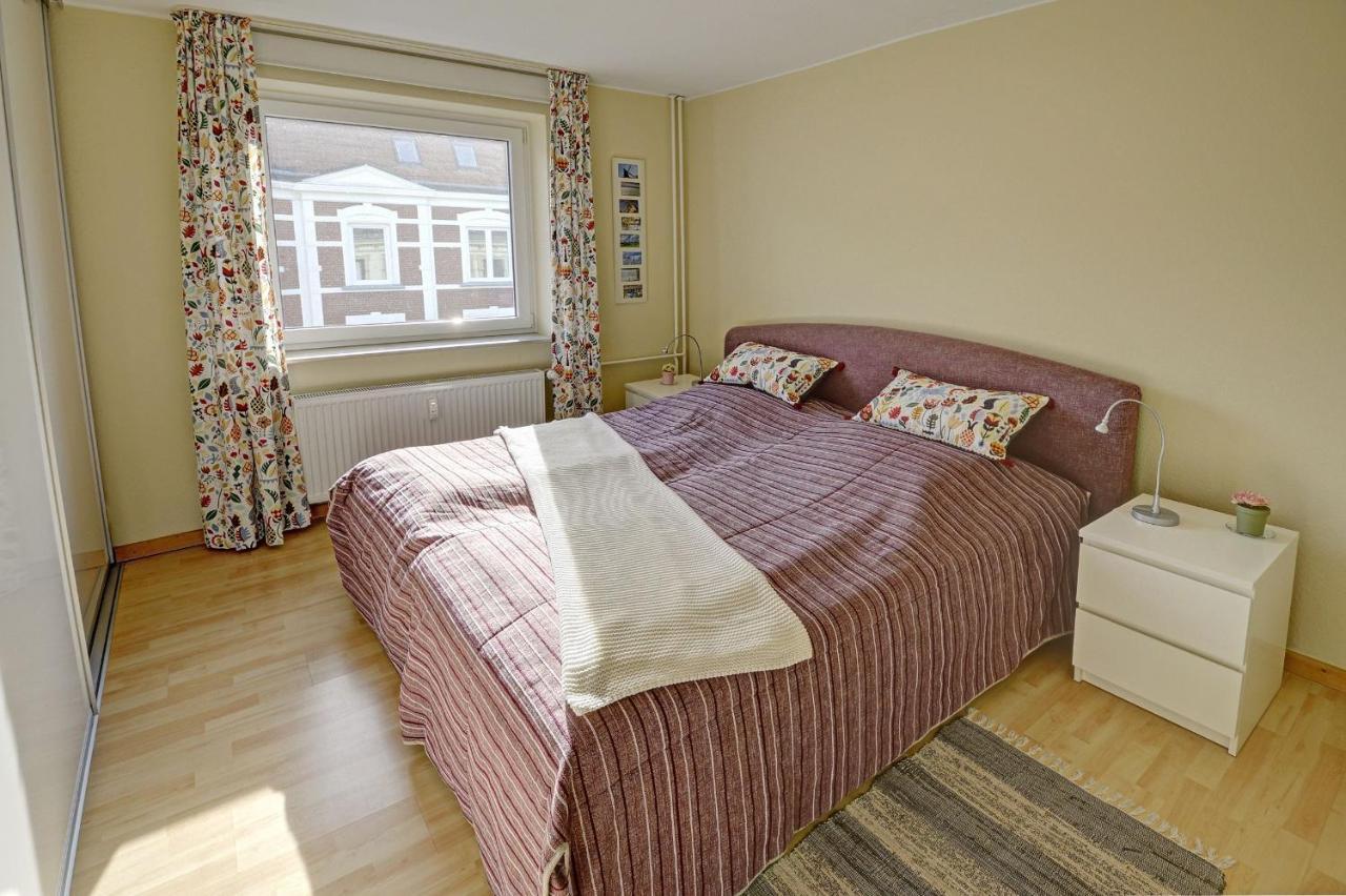 Fewo1846 - Bellevue - Sonnige 2-Zimmer-Wohnung Mit Balkon Und Hafenblick Flensburgo Esterno foto