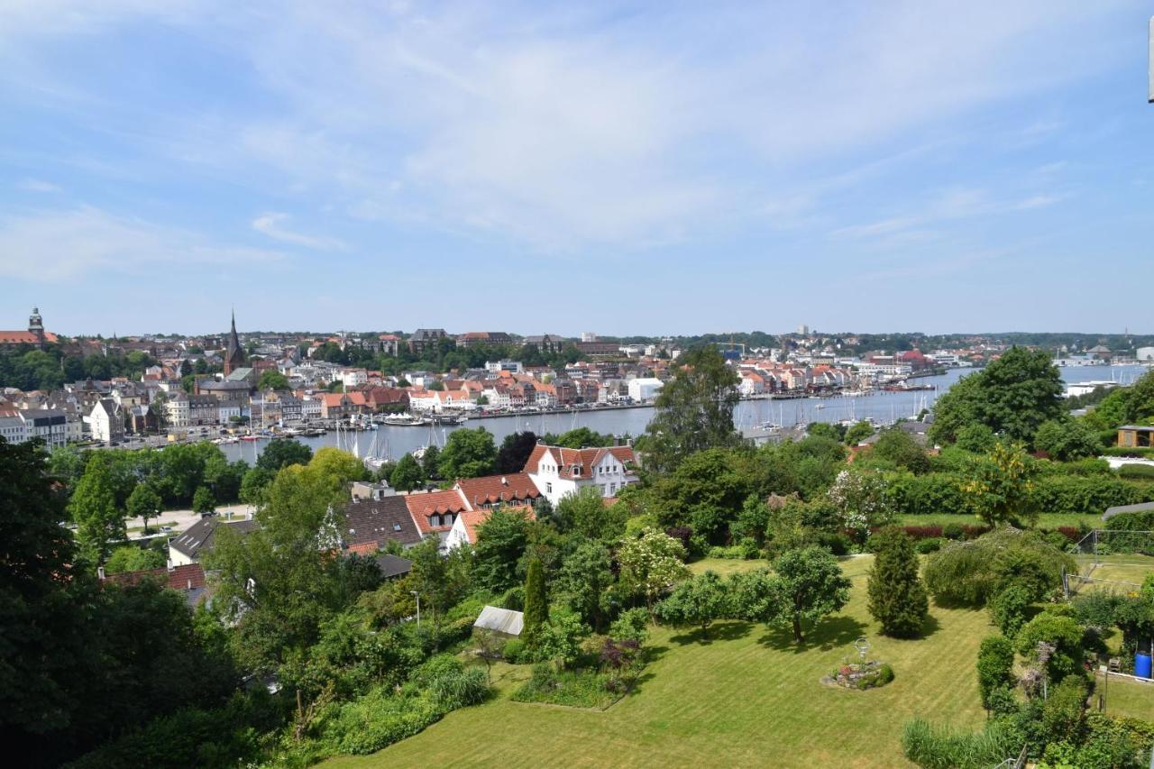 Fewo1846 - Bellevue - Sonnige 2-Zimmer-Wohnung Mit Balkon Und Hafenblick Flensburgo Esterno foto